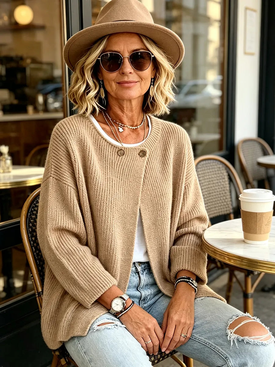 Cardigan donna asimmetrico in maglia a coste con bottoni
