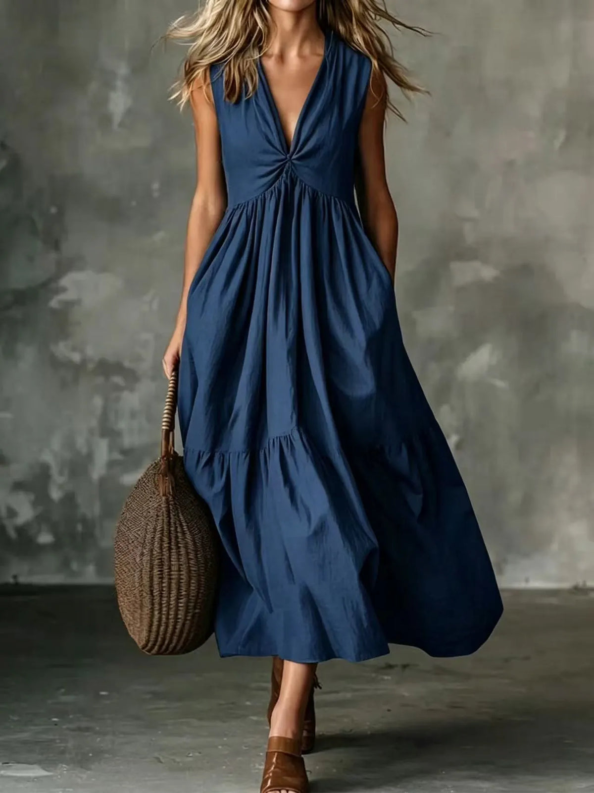 Abito midi donna senza maniche con scollo a V e tasche