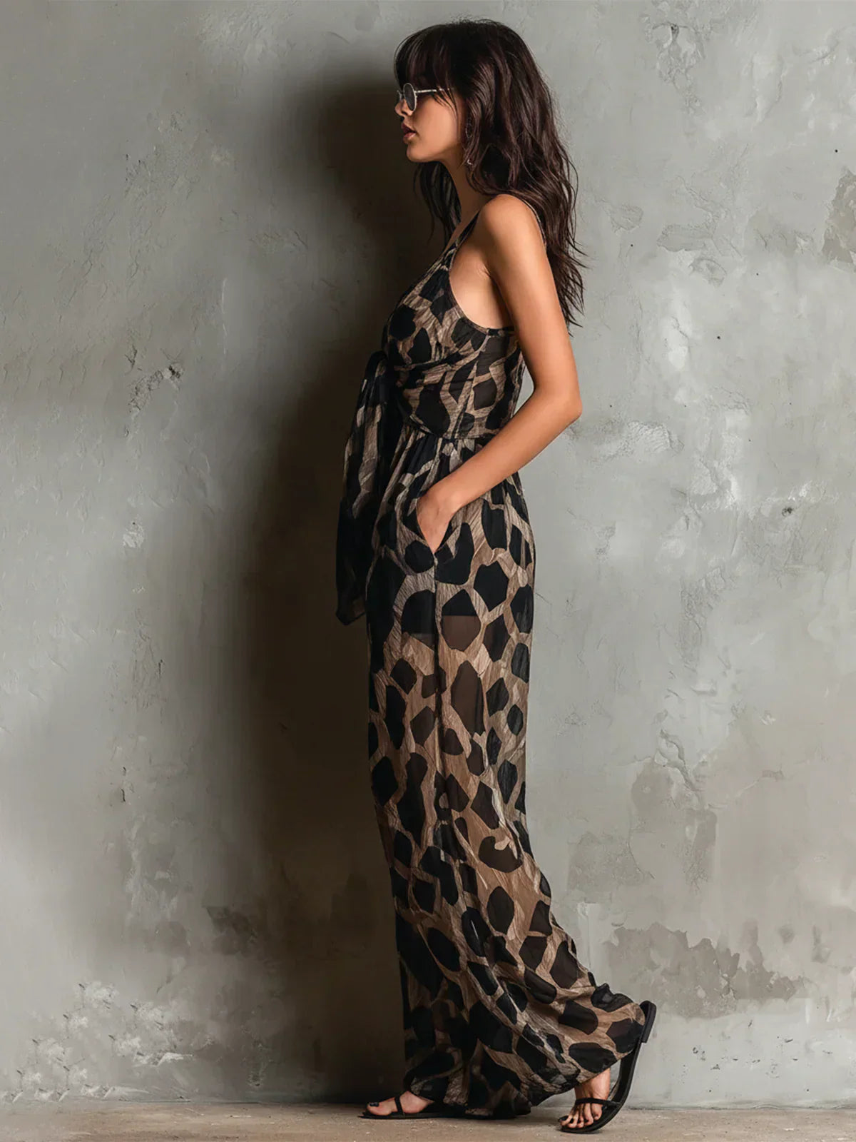 Jumpsuit donna animalier con nodo frontale e spalline sottili