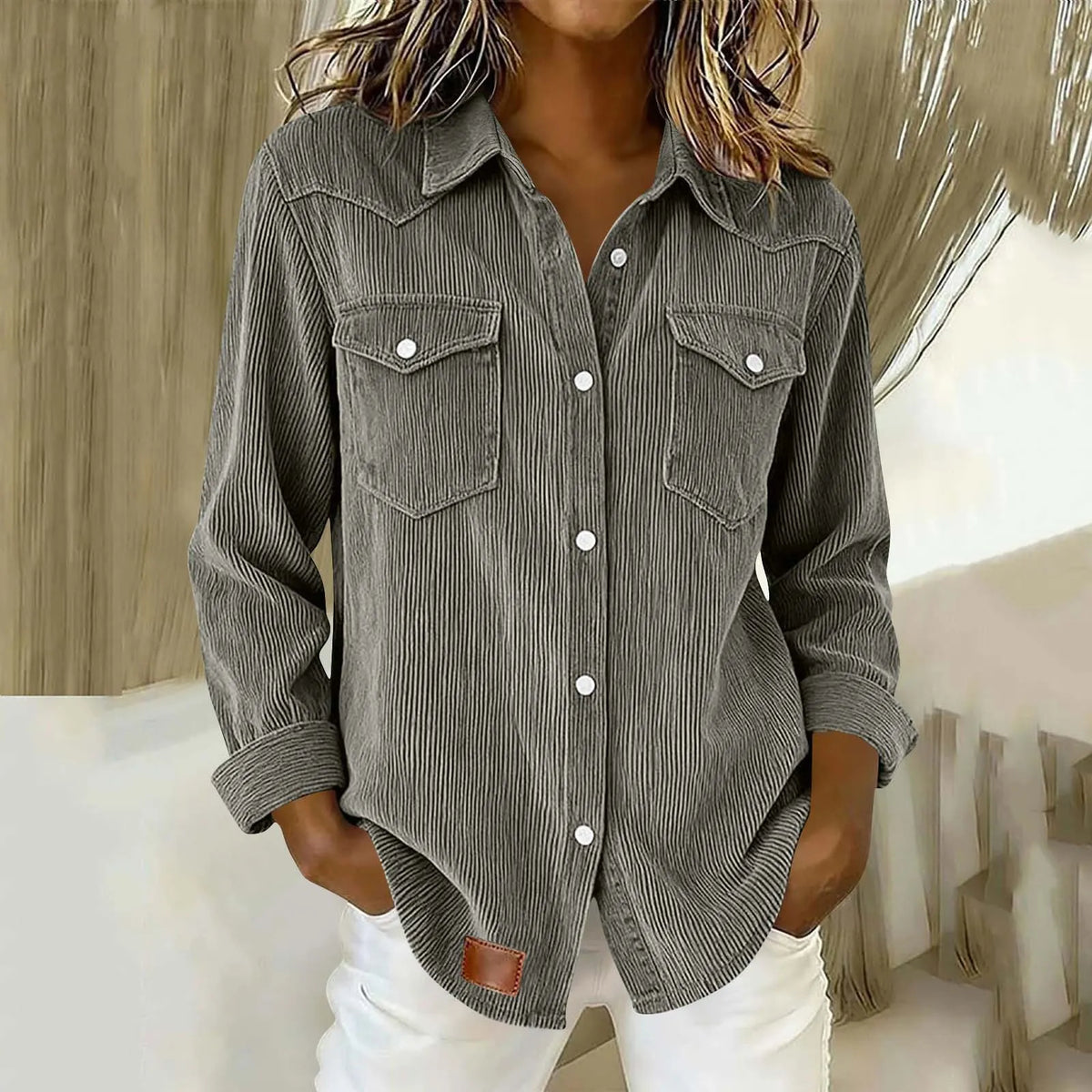 Camicia donna in velluto a coste con bottoni e tasche
