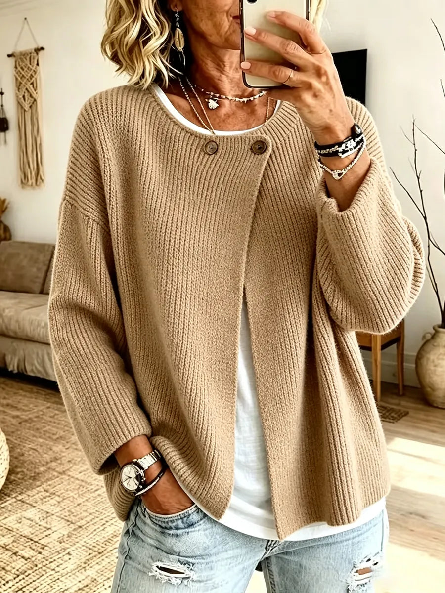 Cardigan donna asimmetrico in maglia a coste con bottoni