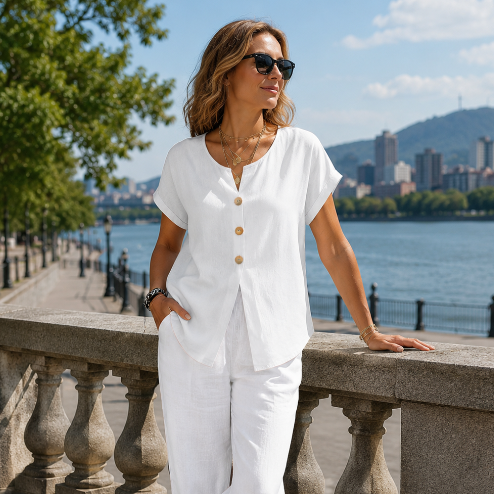T-shirt donna con scollo a V e bottoni decorativi