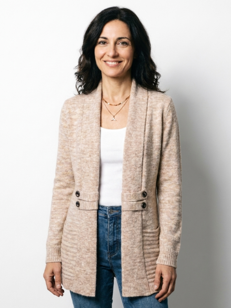 Cardigan donna in maglia morbida con bottoni decorativi
