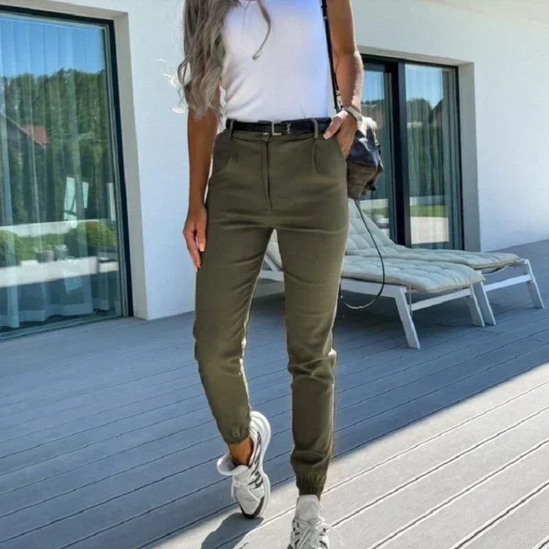 Pantaloni donna alla caviglia con tasche e vita media