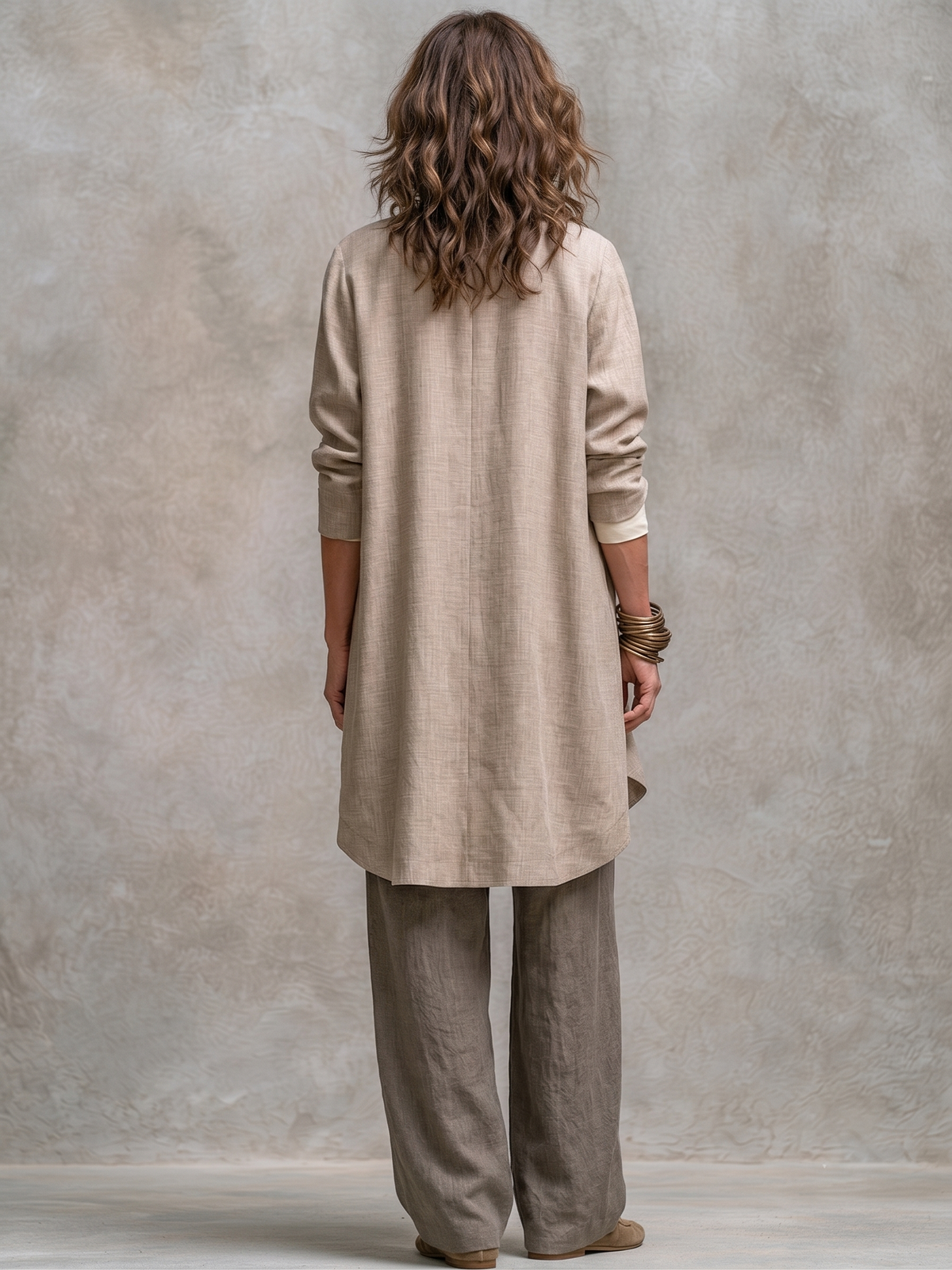 Completo donna tre pezzi fluido con cardigan aperto e pantaloni larghi