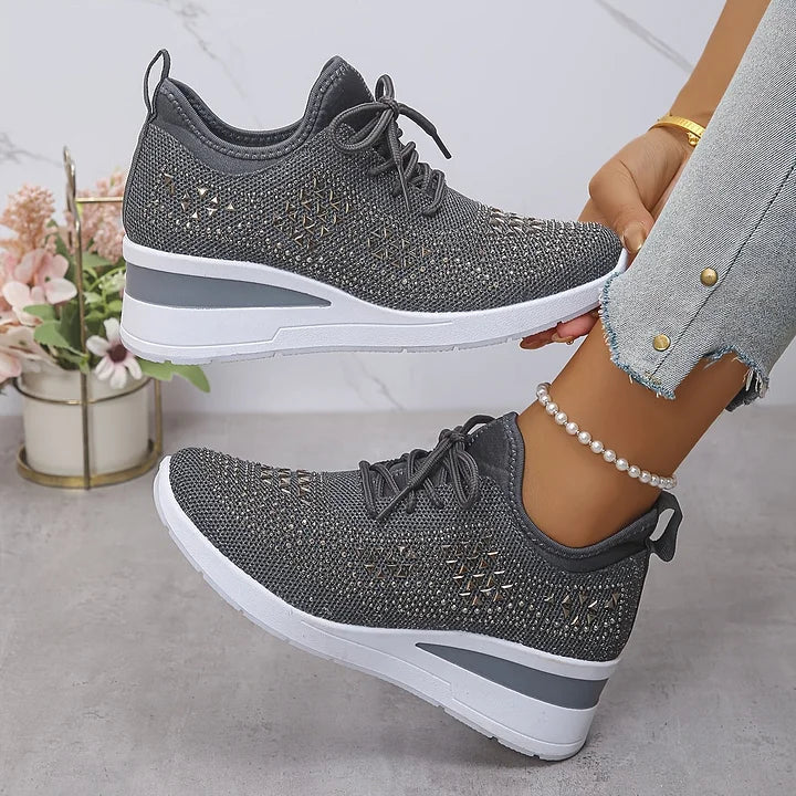 Sneakers donna con zeppa scintillante e rete traspirante