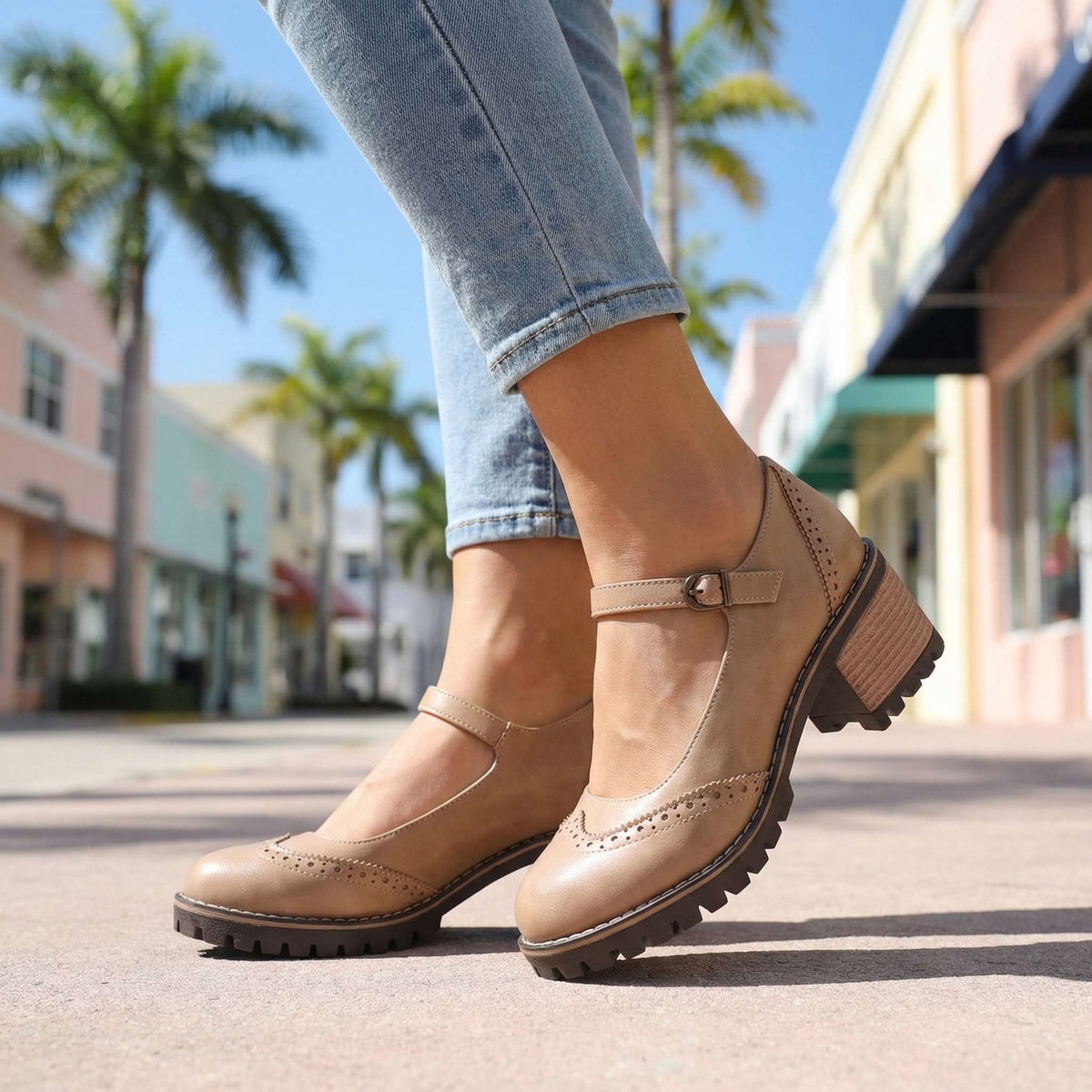 Scarpe donna vintage con cinturino regolabile