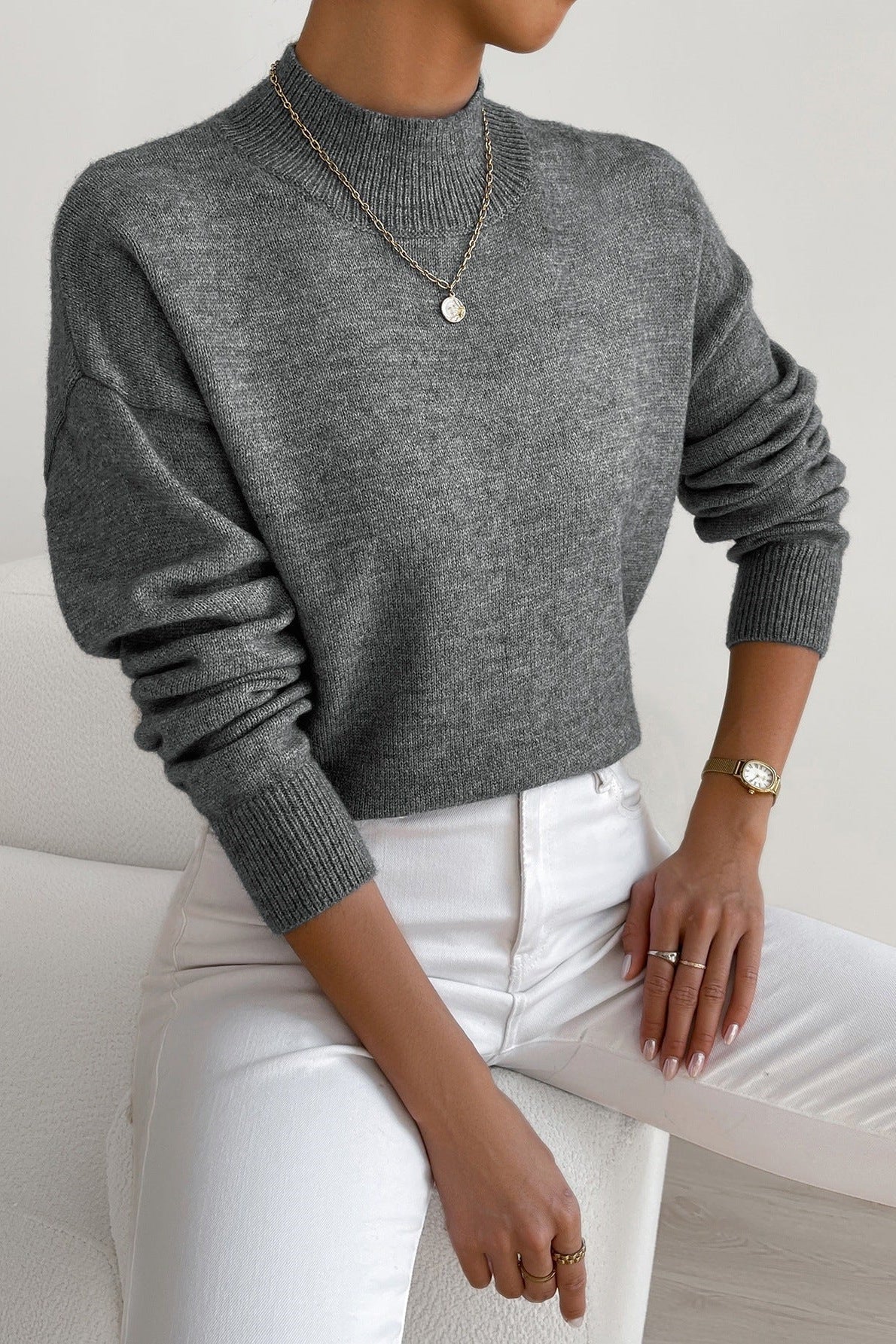Maglione donna in maglia morbida con collo alto