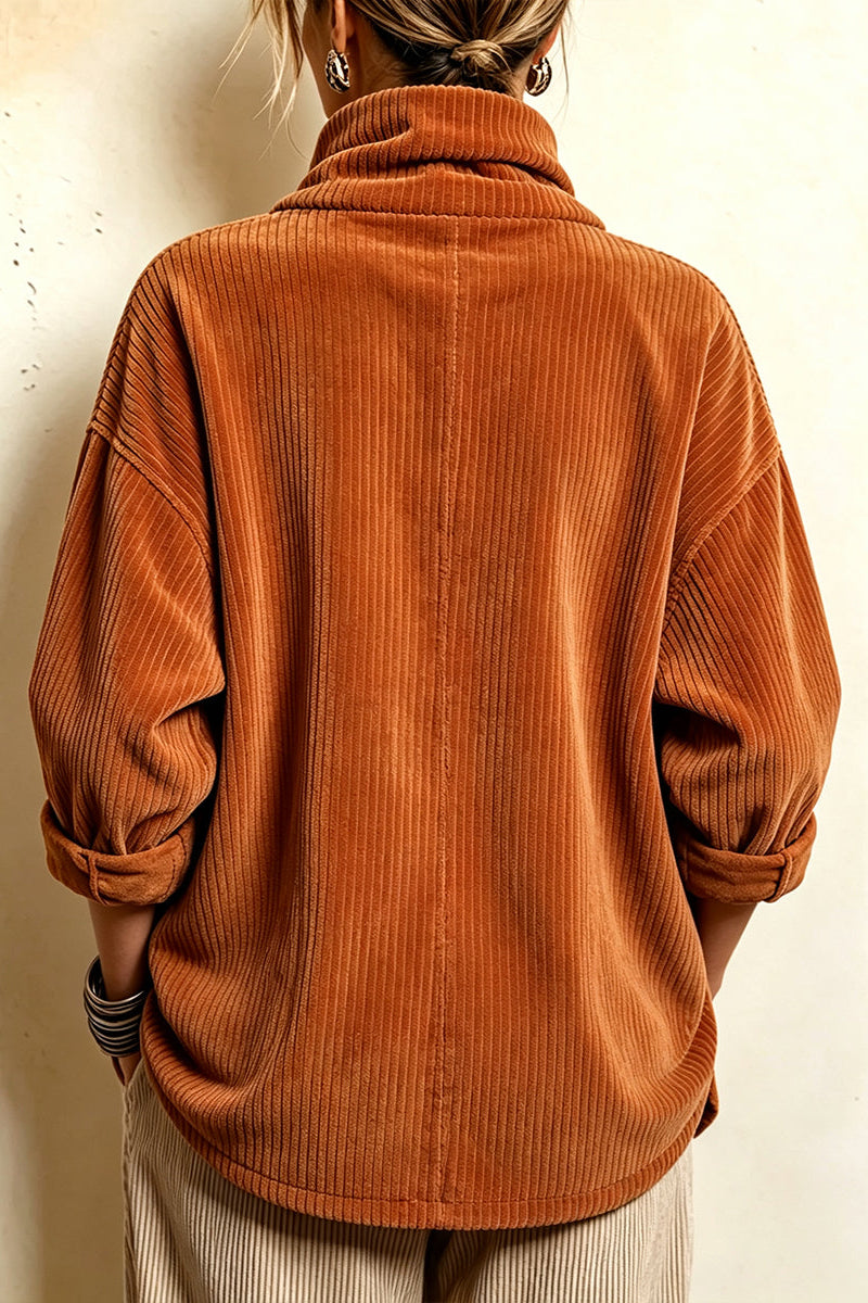 Maglione donna in velluto a coste con collo alto asimmetrico