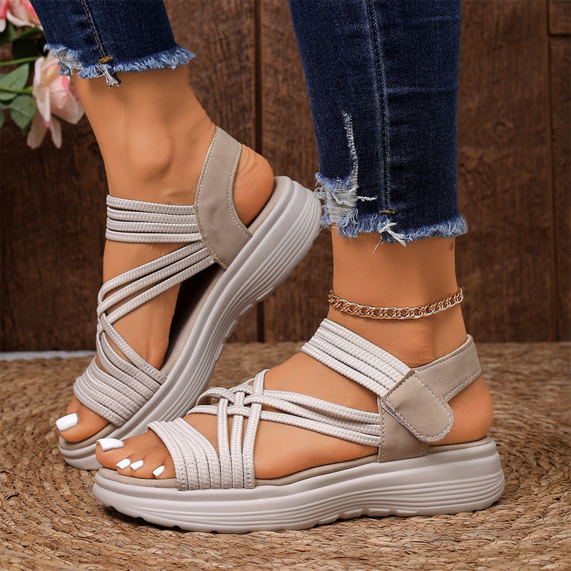 Sandali donna sport chic con cinturini incrociati