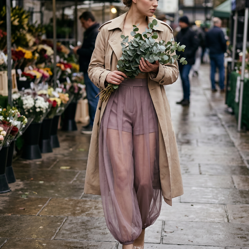 Pantaloni donna in rete trasparente con short integrato