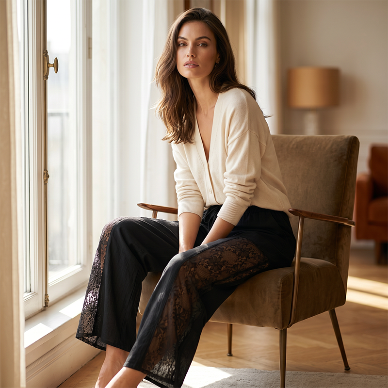 Pantaloni donna fluidi con pizzo e cordoncino