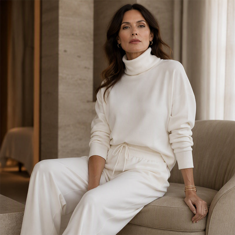 Completo donna due pezzi con collo alto e pantaloni larghi