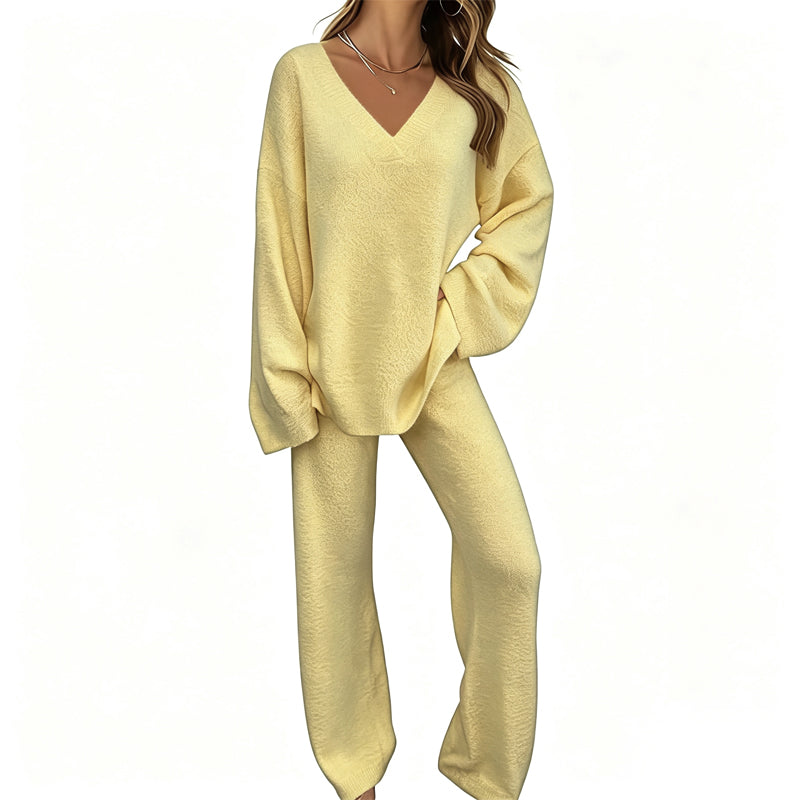 Completo donna in maglia con pullover a V e pantaloni larghi