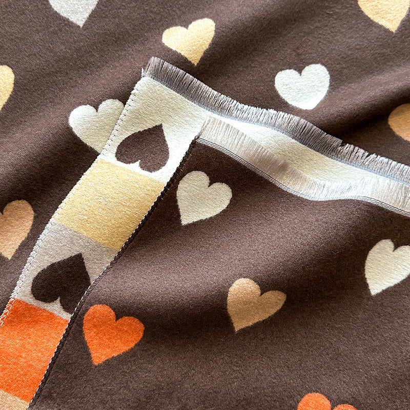 Sciarpa donna morbida con stampa a cuori e bordi decorativi