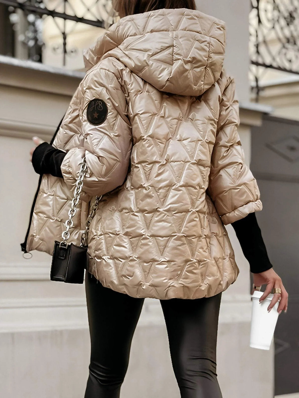 Giacca donna trapuntata con cappuccio e motivo a diamante