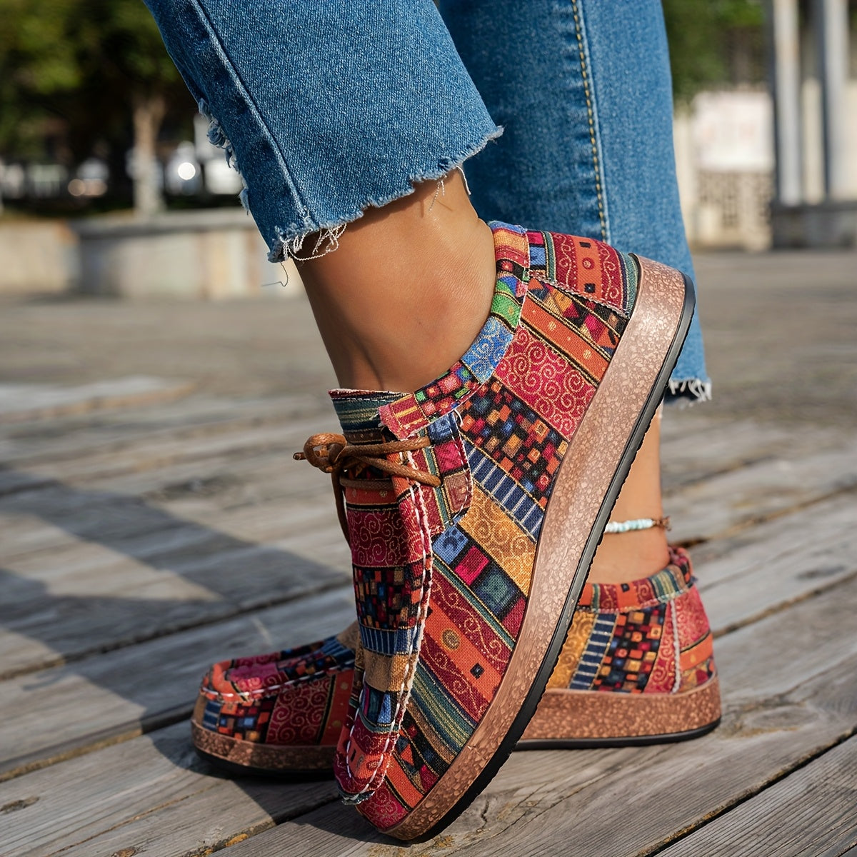 Sneakers donna patchwork in tela e PU con lacci