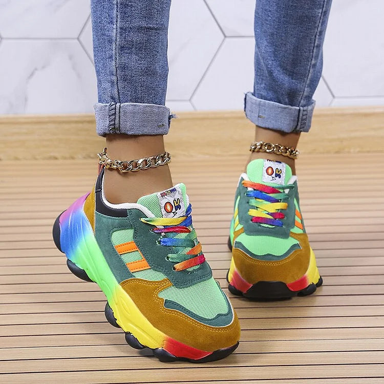 Sneakers donna multicolori con punta larga e suola ammortizzata