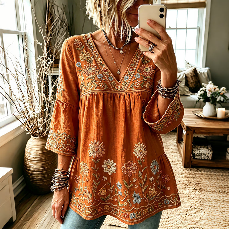 Blusa donna vintage ricamata con scollo a V