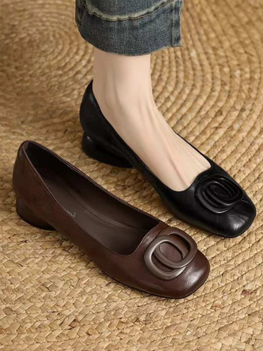 Ballerine donna in pelle con punta quadrata