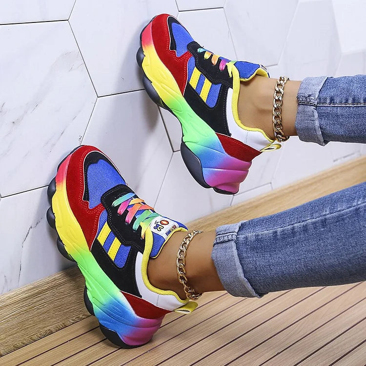 Sneakers donna multicolori con punta larga e suola ammortizzata