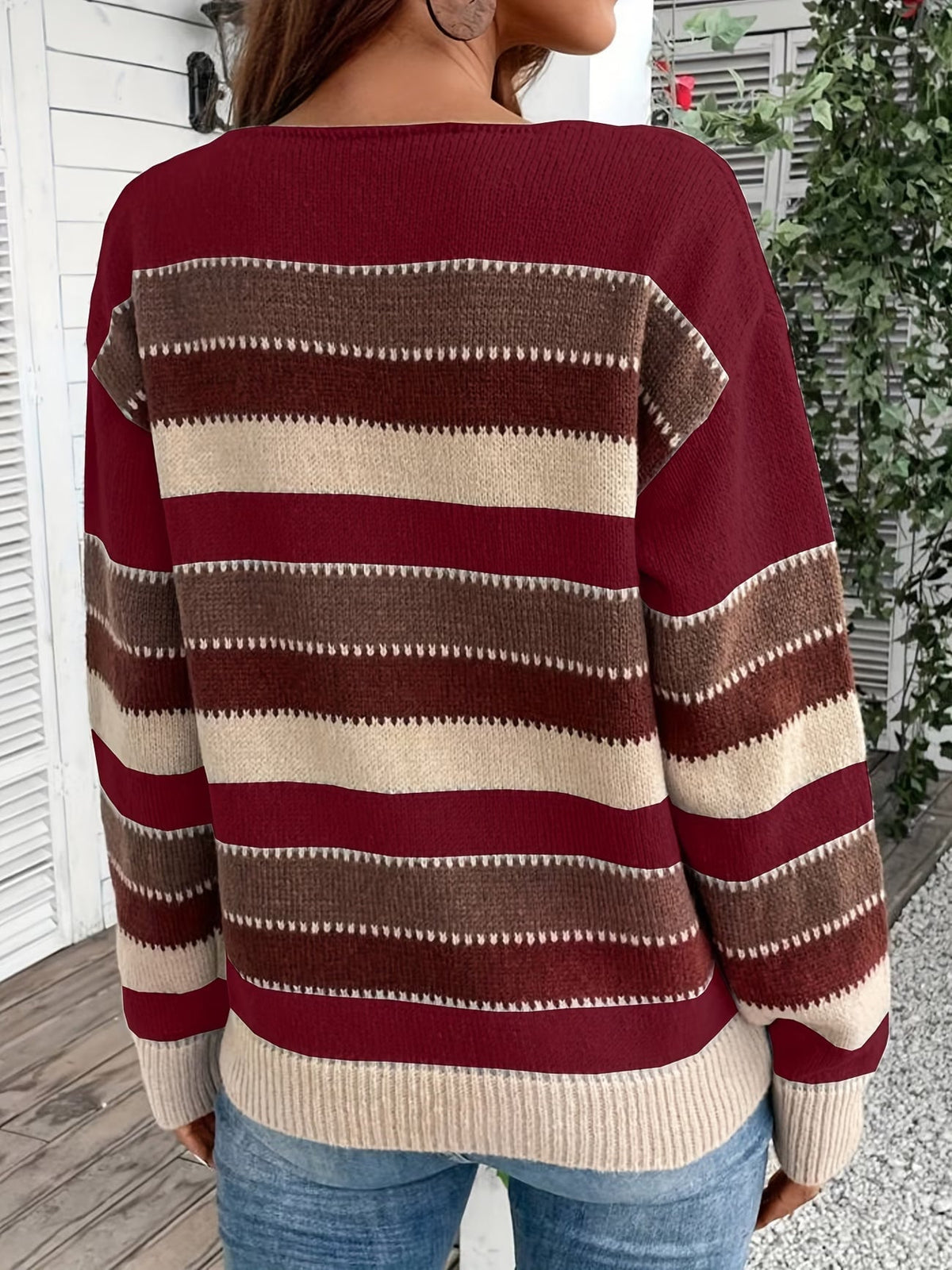 Maglione donna a righe colorblock con girocollo e maniche lunghe