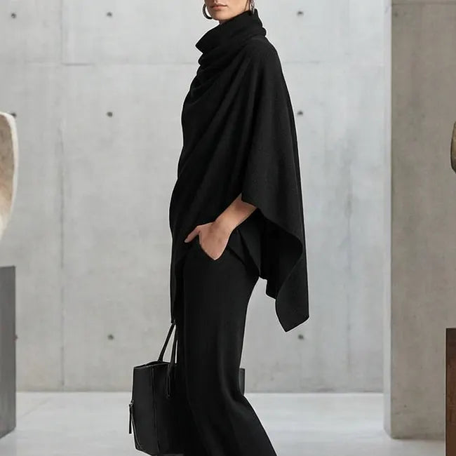 Completo donna fluido con top drappeggiato e pantaloni larghi