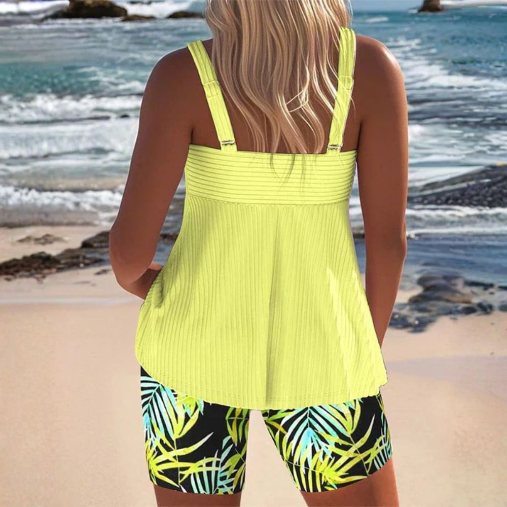 Tankini donna modellante a costine con shorts tropicali