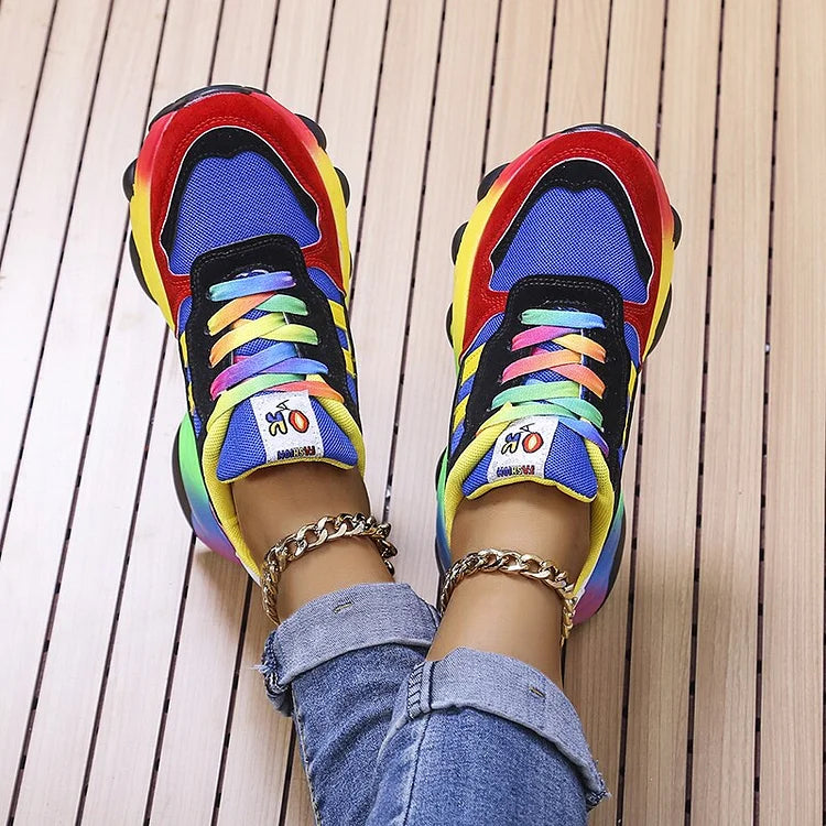 Sneakers donna multicolori con punta larga e suola ammortizzata