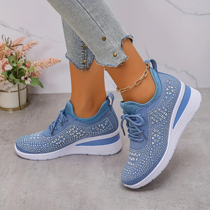 Sneakers donna con zeppa scintillante e rete traspirante
