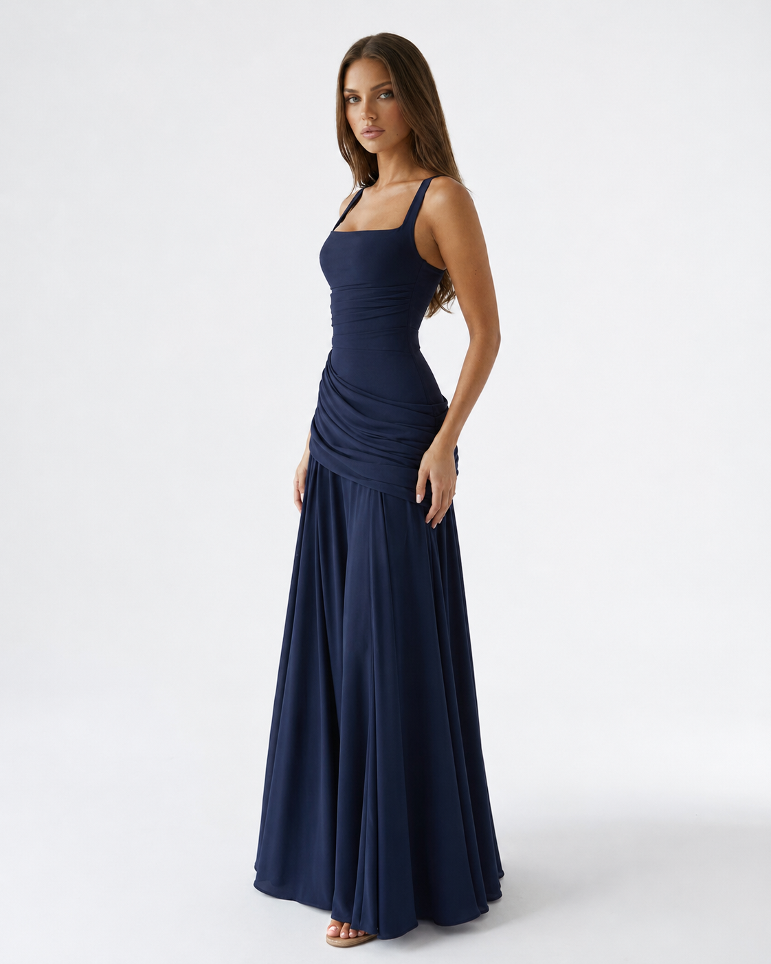 Abito maxi donna elegante con scollo quadrato e drappeggio