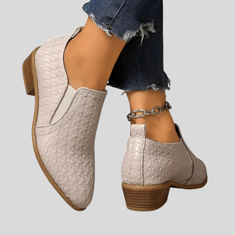 Stivaletti donna effetto intrecciato con tacco basso e inserti elastici
