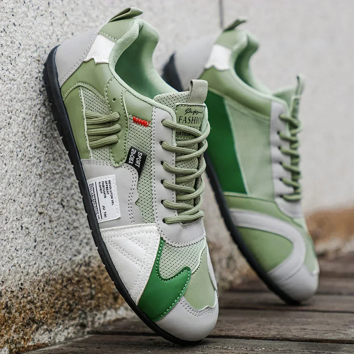 Sneakers uomo rétro in pelle con dettagli a contrasto