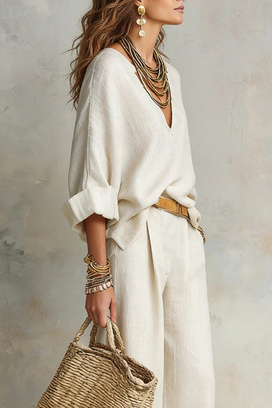 Completo donna fluido con scollo a V