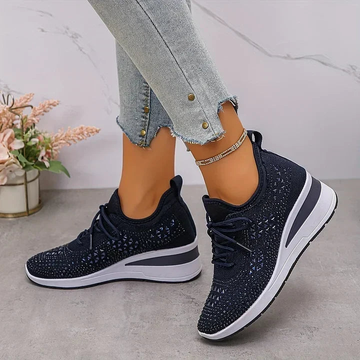 Sneakers donna con zeppa scintillante e rete traspirante