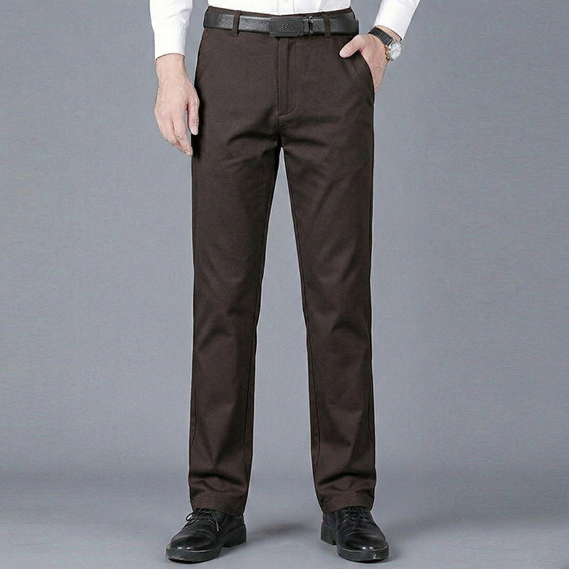 Pantaloni uomo slim elasticizzati con tasche per ufficio