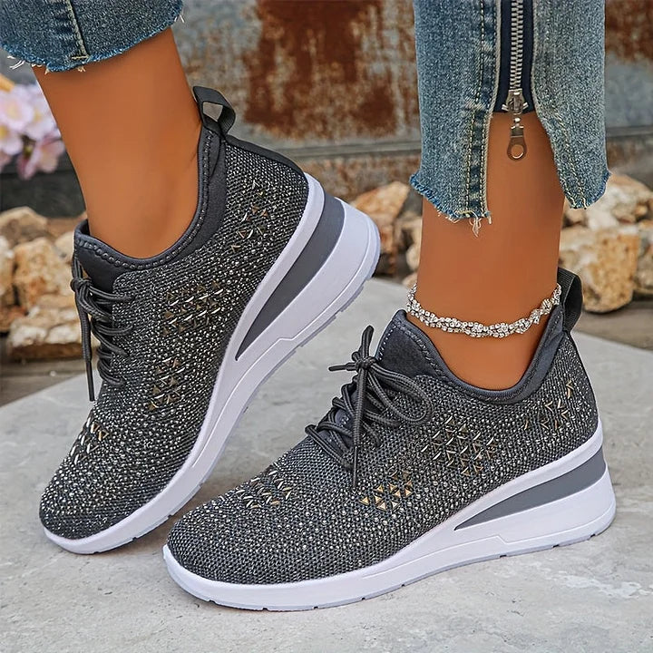 Sneakers donna con zeppa scintillante e rete traspirante