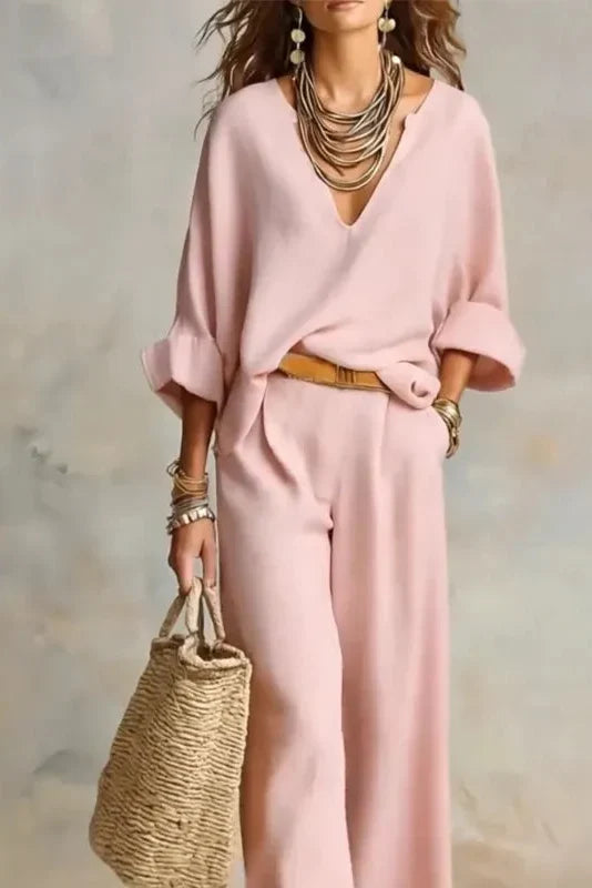 Completo donna fluido con scollo a V