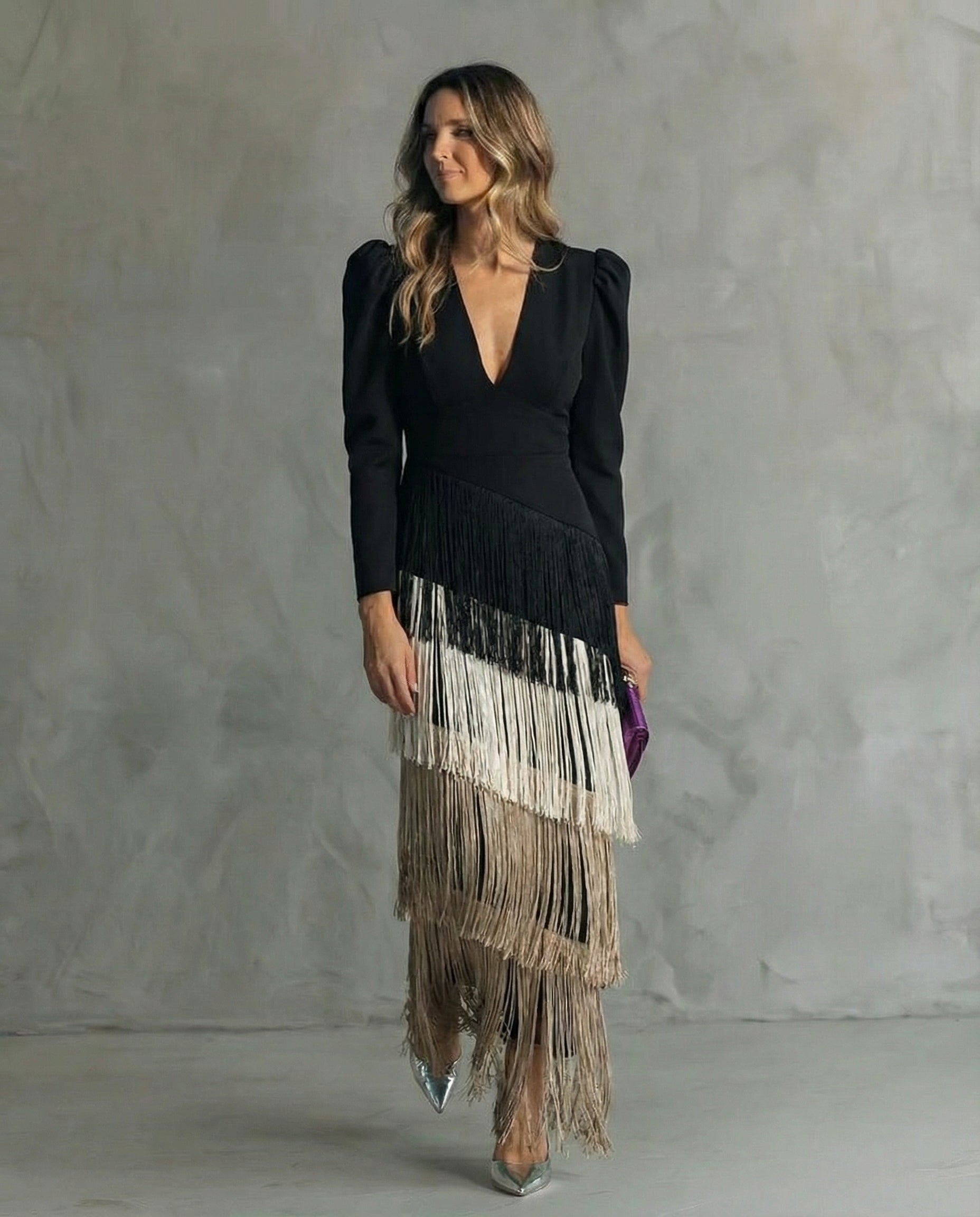 Vestito Donna con Frange a Strati e Scollo Profondo – Abito Elegante da Sera