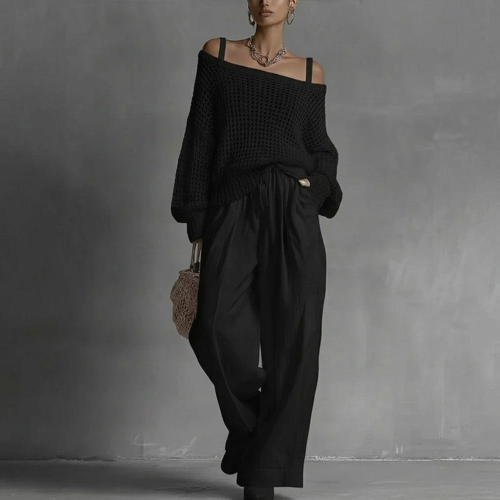 Completo donna maglione traforato pantaloni larghi