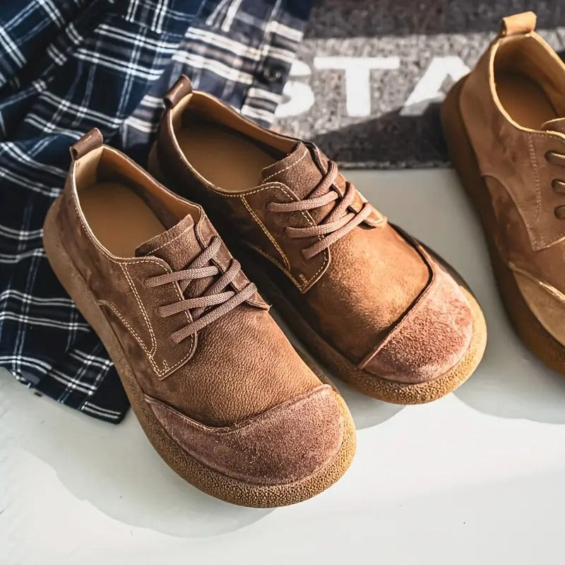 Scarpe uomo in pelle con lacci e suola confortevole