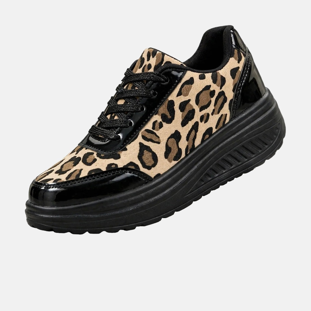 Sneakers donna con zeppa platform e stampa leopardata