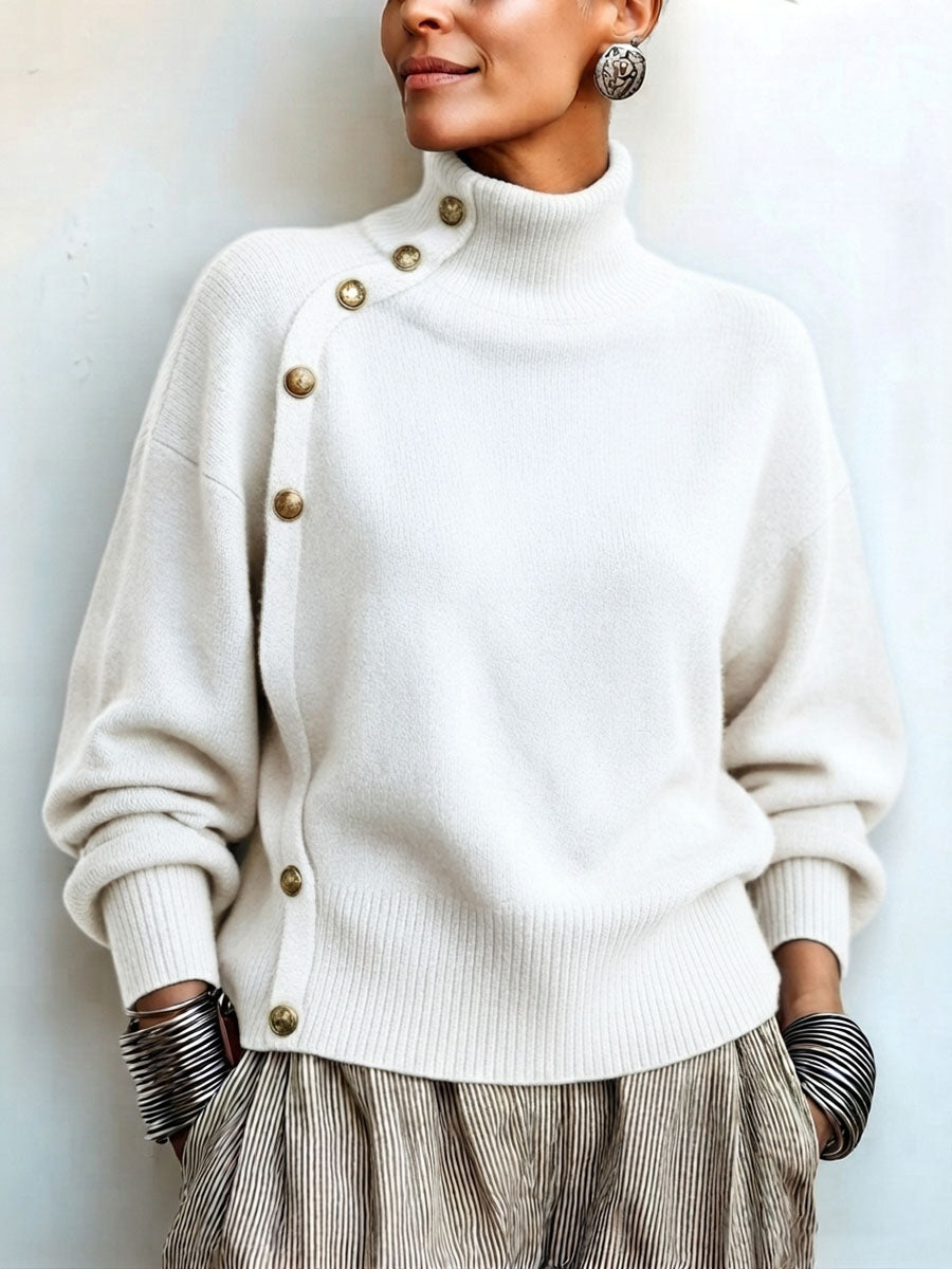 Maglione donna dolcevita asimmetrico con bottoni dorati
