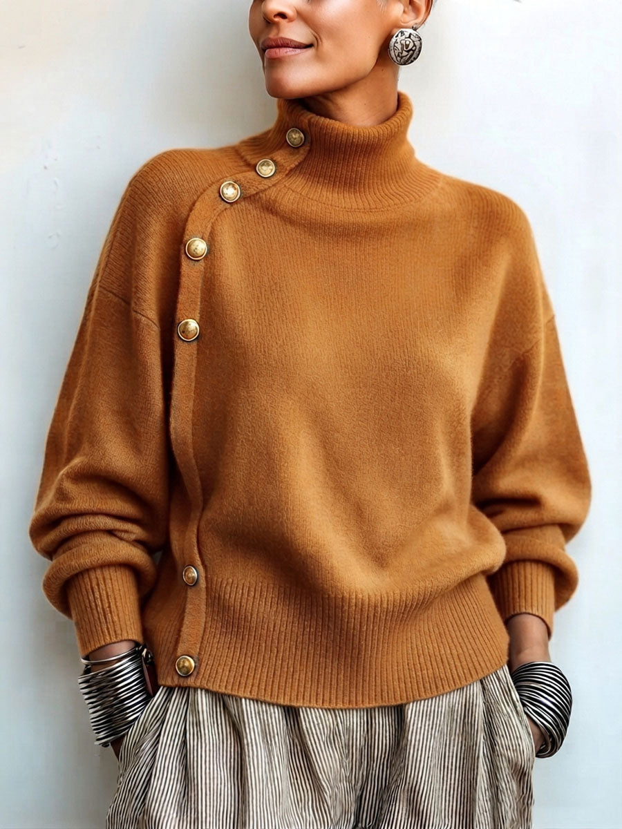 Maglione donna dolcevita asimmetrico con bottoni dorati
