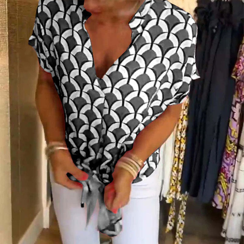 Top donna stampato con scollo a V e maniche corte