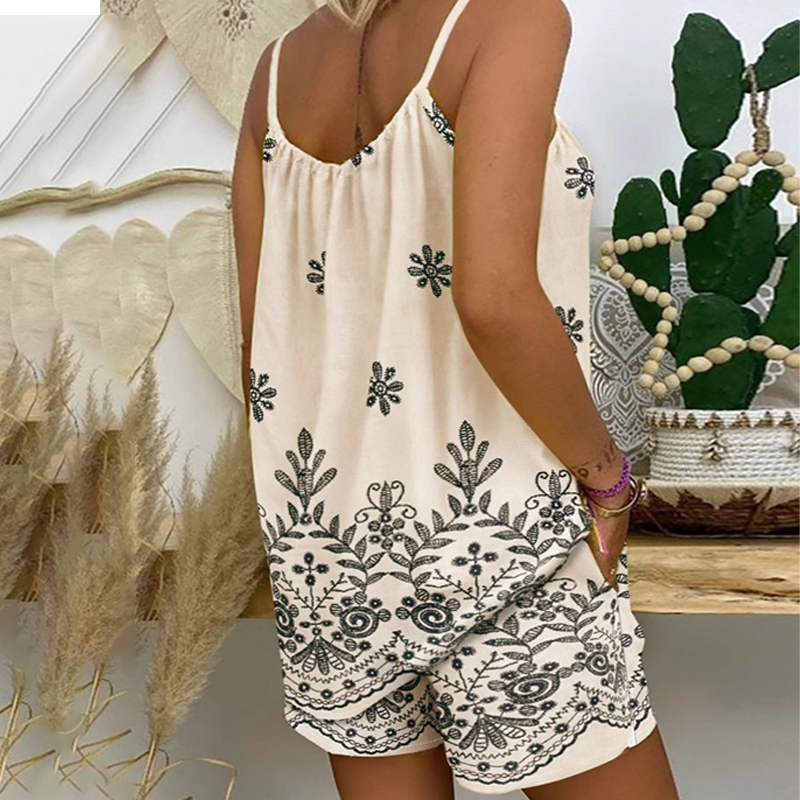 Completo donna bohémien con canotta e shorts stampati
