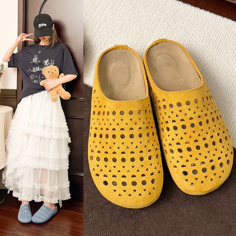 Ciabatte donna traforate in suede artificiale slip-on