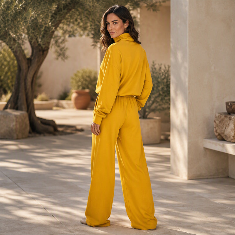Completo donna due pezzi con collo alto e pantaloni larghi