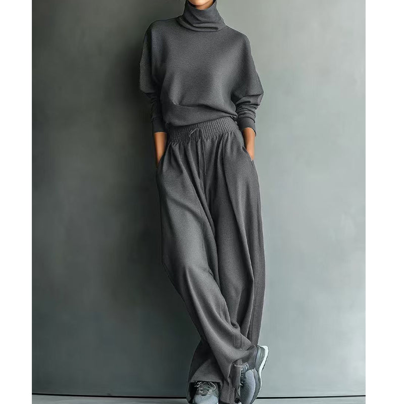 Completo donna due pezzi con collo alto e pantaloni larghi