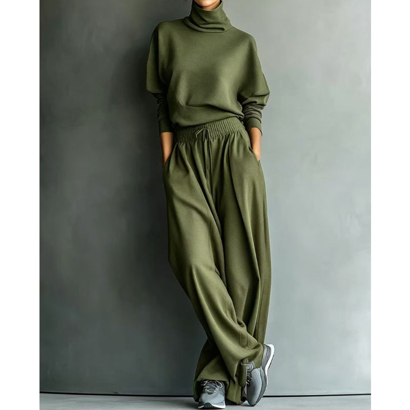 Completo donna due pezzi con collo alto e pantaloni larghi